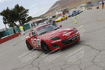 media/Jun-01-2025-CalClub SCCA (Sun) [[eae223c5dd]]/Around pit/